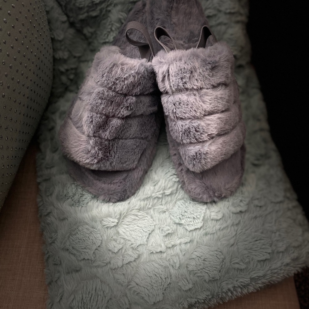 The Fluffy Slide - Picture 5 of 12